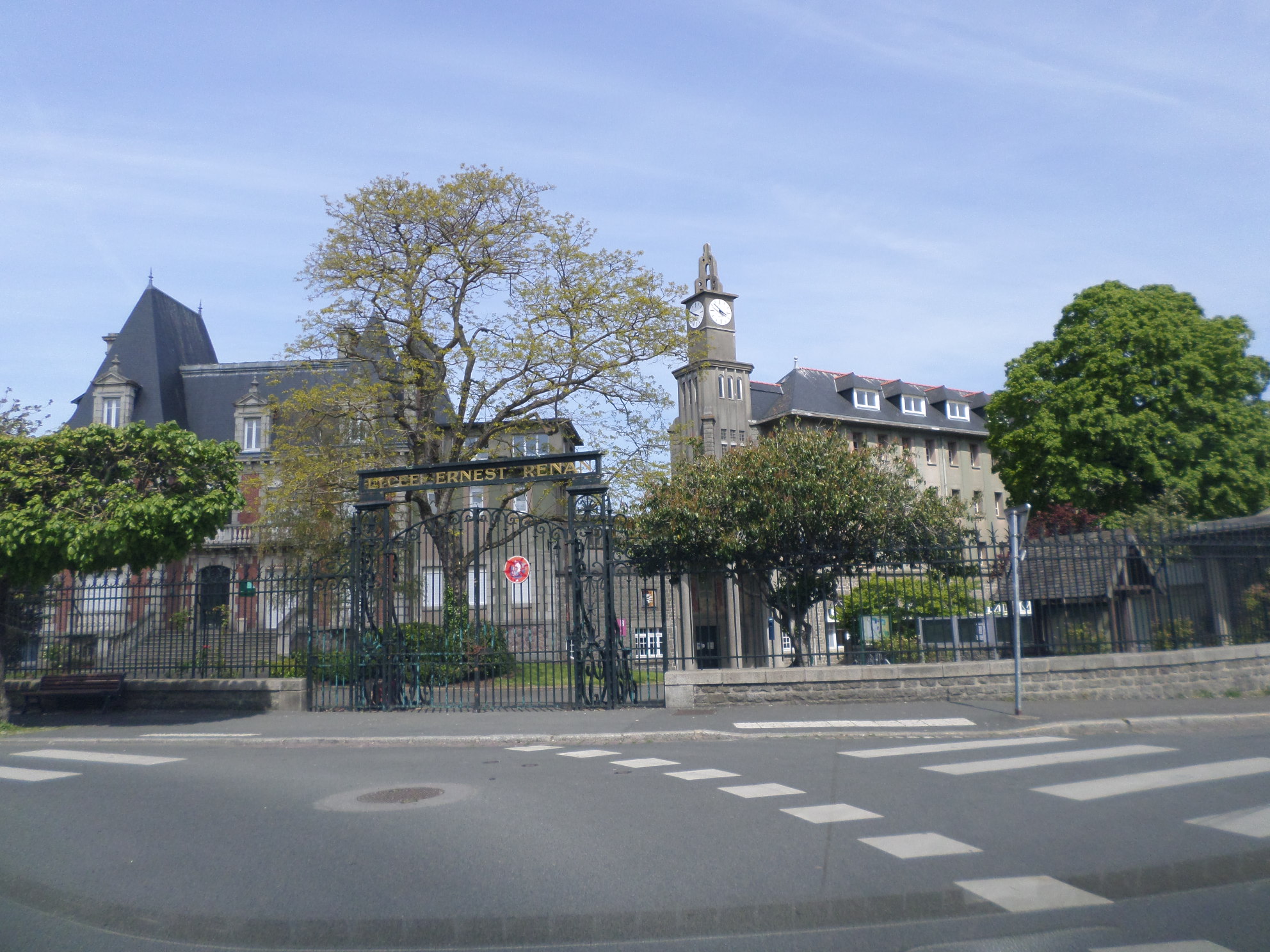 Lycée Ernest Renan