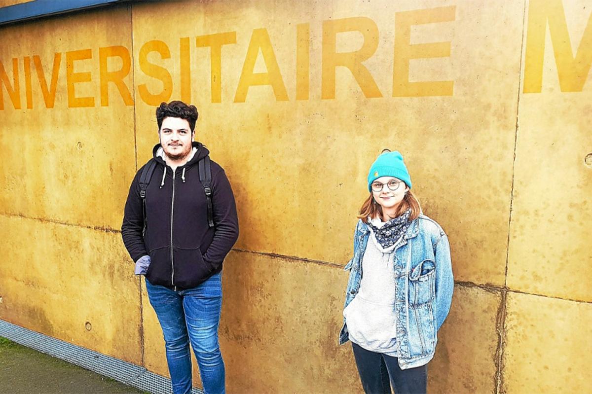 Lucas et Manon etudiants sur le campus Mazier