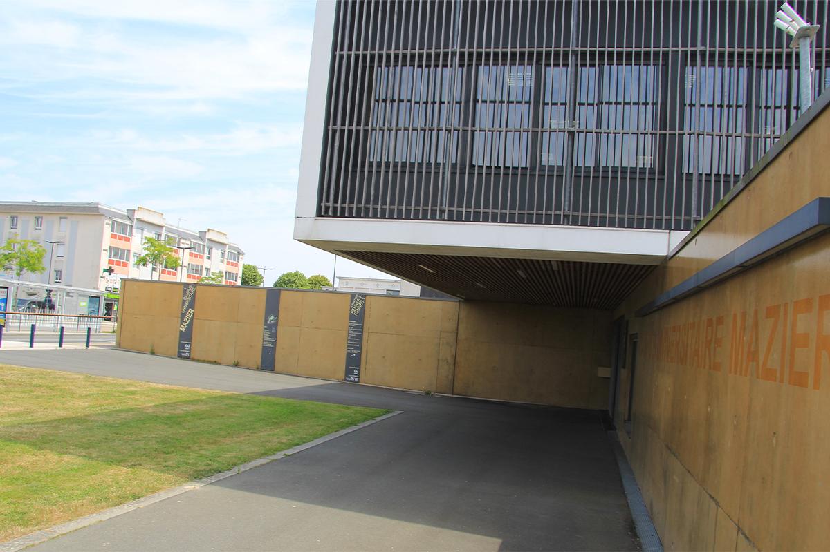 Le campus Mazier, à Saint-Brieuc, propose quatre licences professionnelles aux étudiants de niveau bac + 2. Des filières qui ouvrent des perspectives d’embauches.