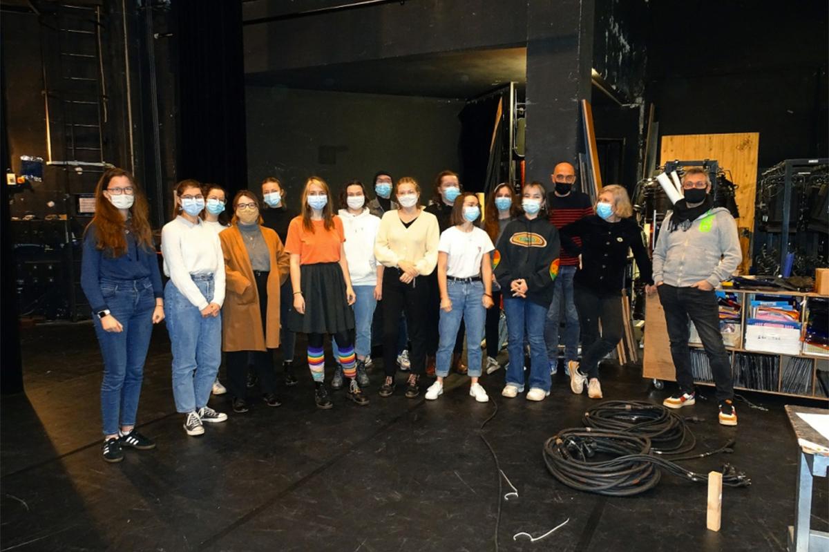 Des étudiants du lycée Savina de Tréguier au Carré Magique, à Lannion