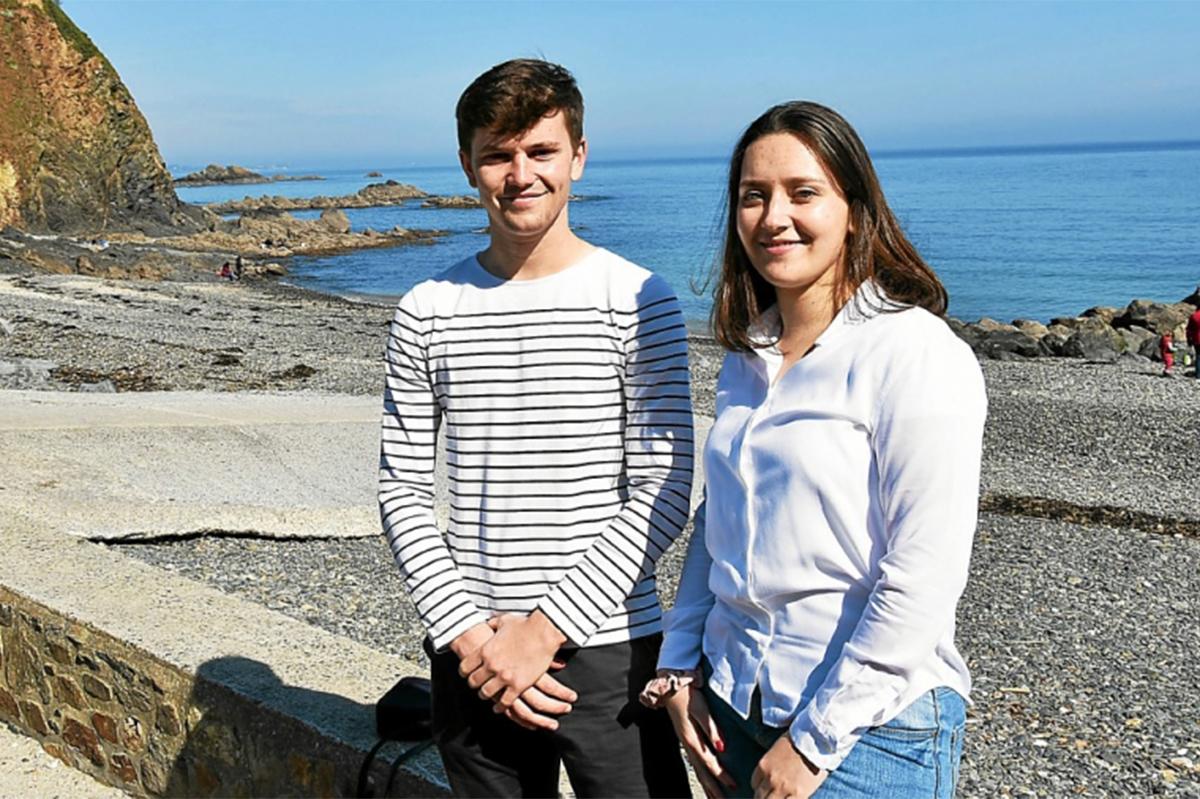 Raphaël Kuntz et Manon Le Coq, avec d’autres copains de Saint-Brieuc et des environs, ont créé l’association Dive to preserve, pour protéger le littoral de la pollution marine. © (Le Télégramme/Gwénaëlle Le Ny)