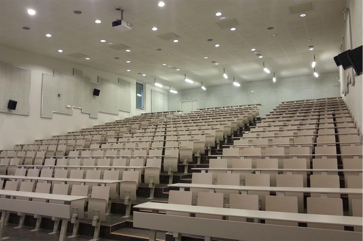 Amphi vide