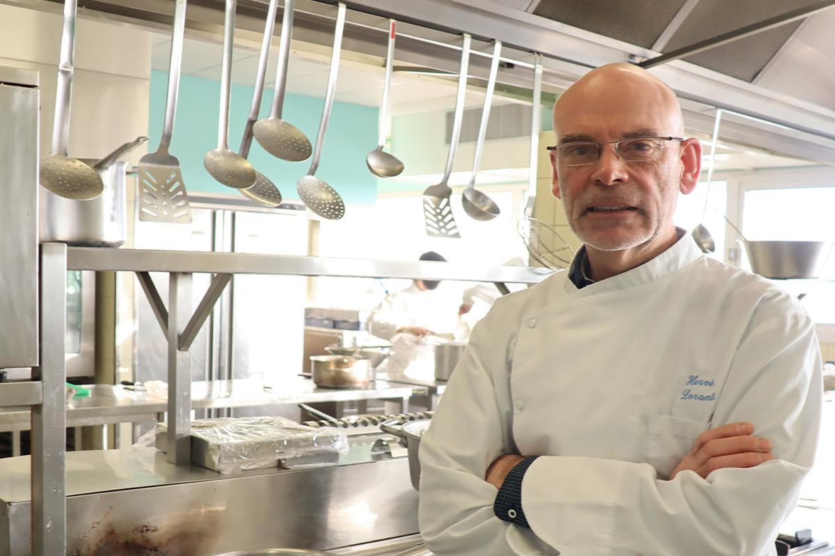 il va coacher le candidat français au Mondial de la cuisine à Shanghai