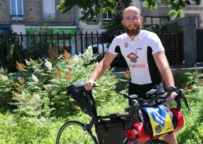 Matthias Roux va traverser la France à vélo pour venir en aide aux étudiants précaires